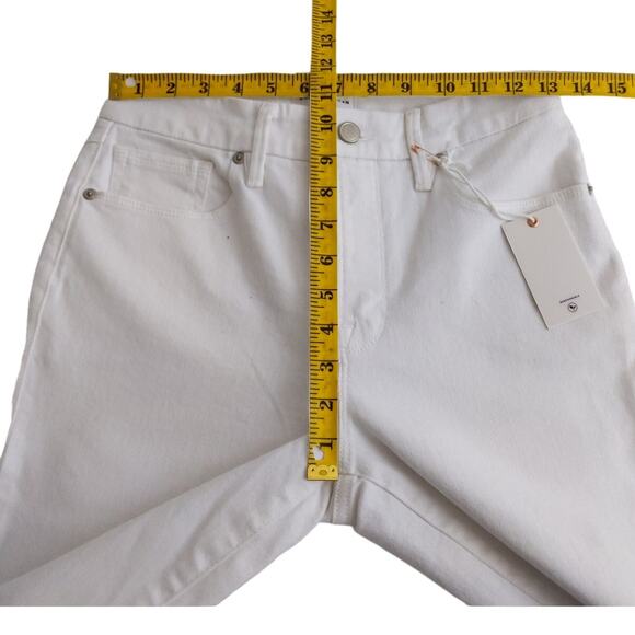 Good American Good Classic High-Rise Boot-Cut Jeans - Picture 9 of 13